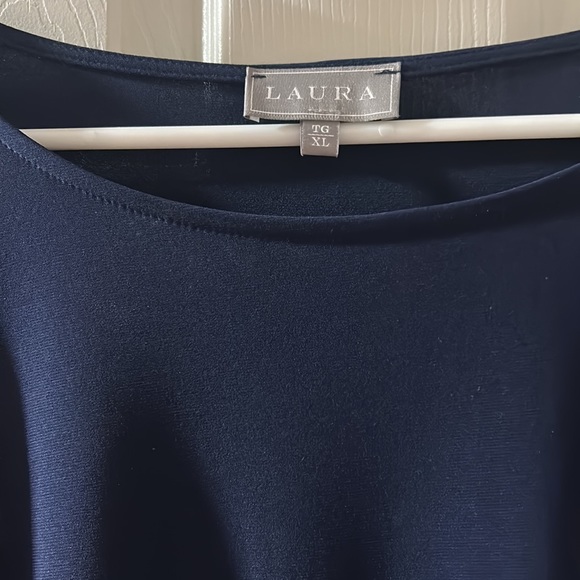 Laura women’s top size XL - Picture 2 of 8